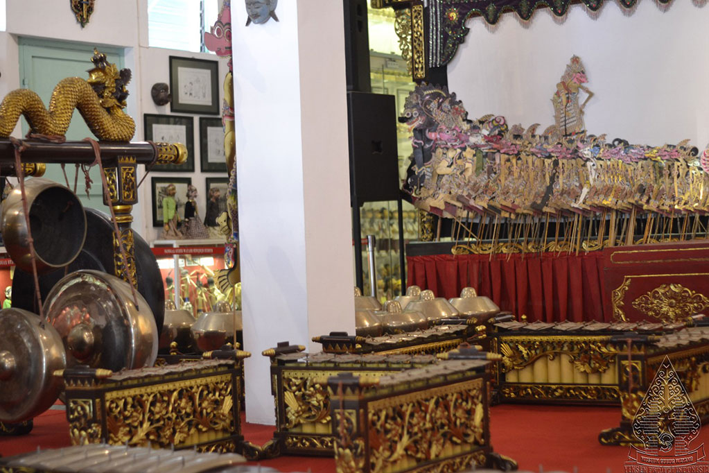 Gamelan Jawa - Museum Gubug Wayang Mojokerto