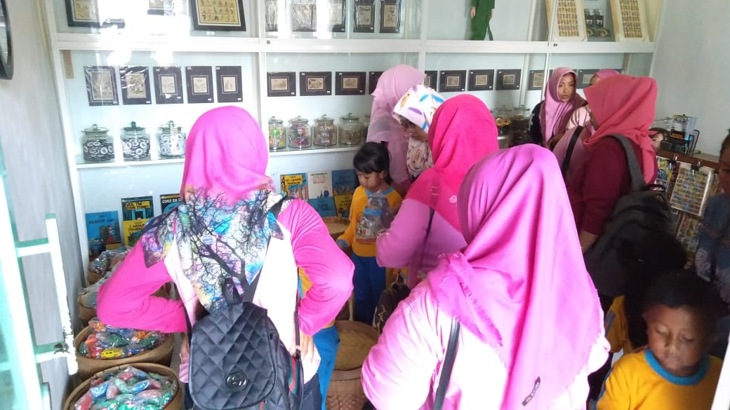 Kunjungan TK Pertiwi Dumpiagung Lamongan Museum Gubug Wayang