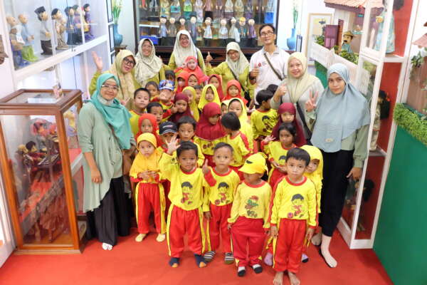TOUR EDUKASI TK NEGERI PEMBINA KABUPATEN MOJOKERTO