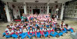 BERWISATA EDUKASI DI MUSEUM GUBUG WAYANG BERSAMA SDN SEDATI 1
