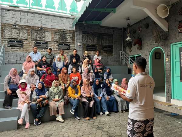 MGMP IPS KOTA MALANG MENDALAMI SEJARAH DI MUSEUM GUBUG WAYANG